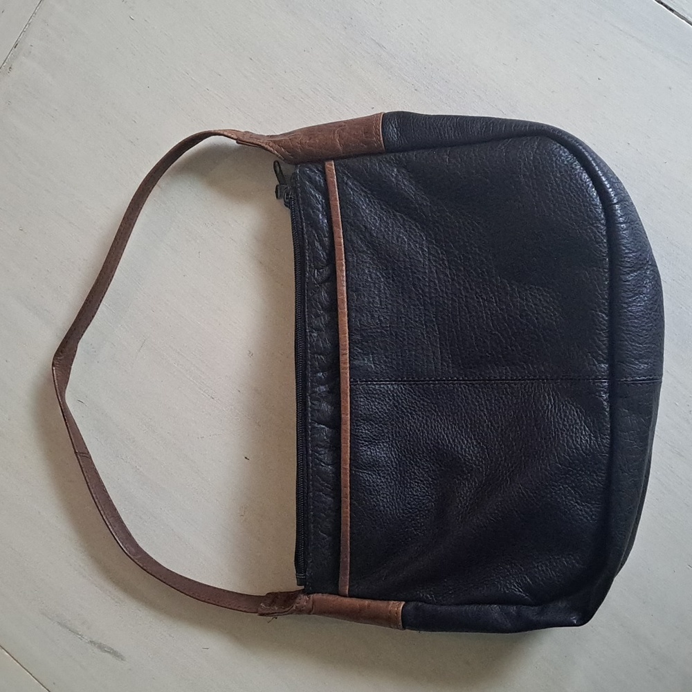 Orvis Leather handbag Black and Brown purse
